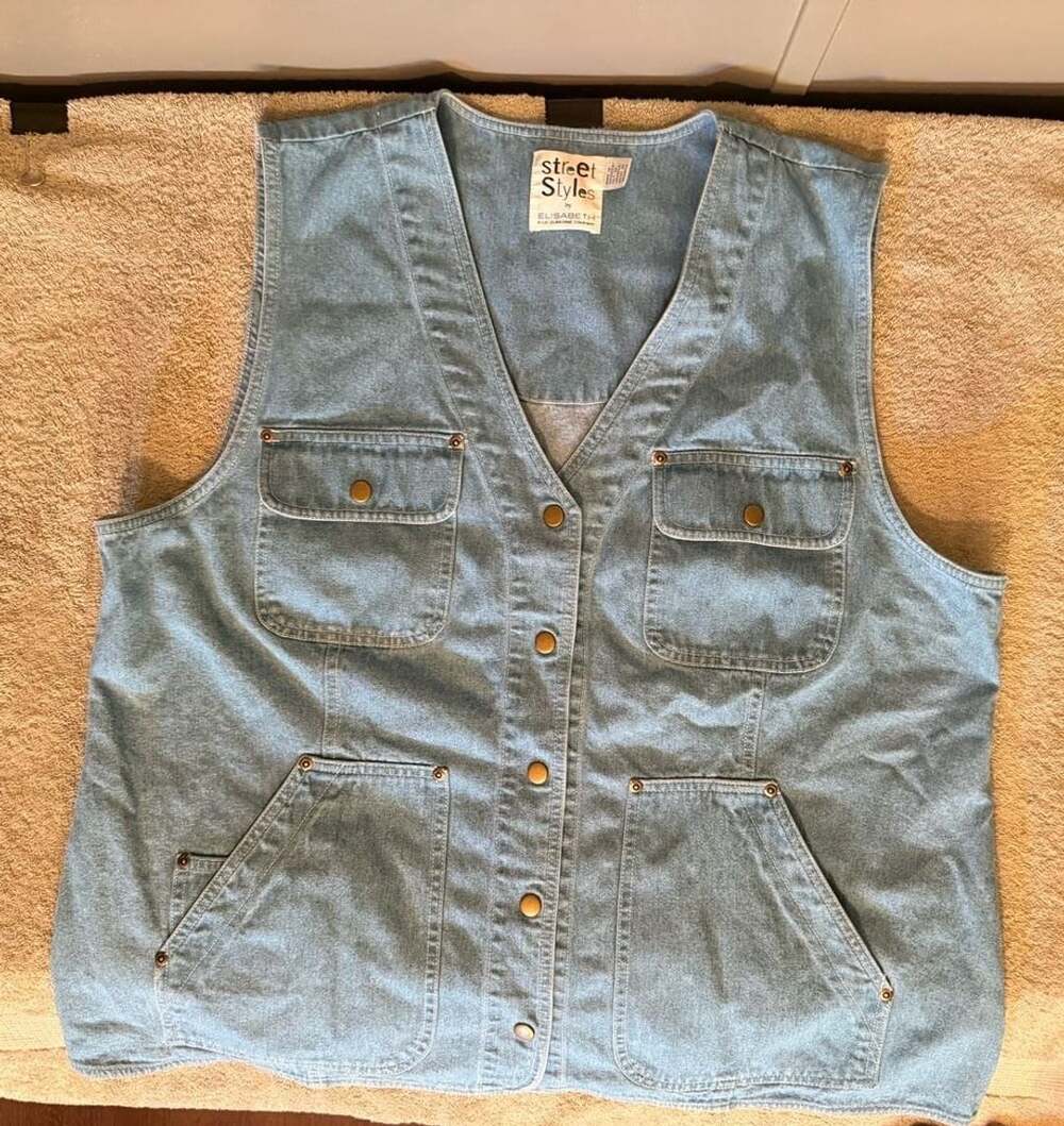 Elisabeth by Liz Claiborne Street Styles Denim Vest Size L Blue